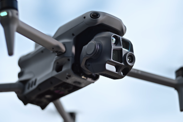 Drone Matrice 4T utilisé pour l’imagerie thermique
